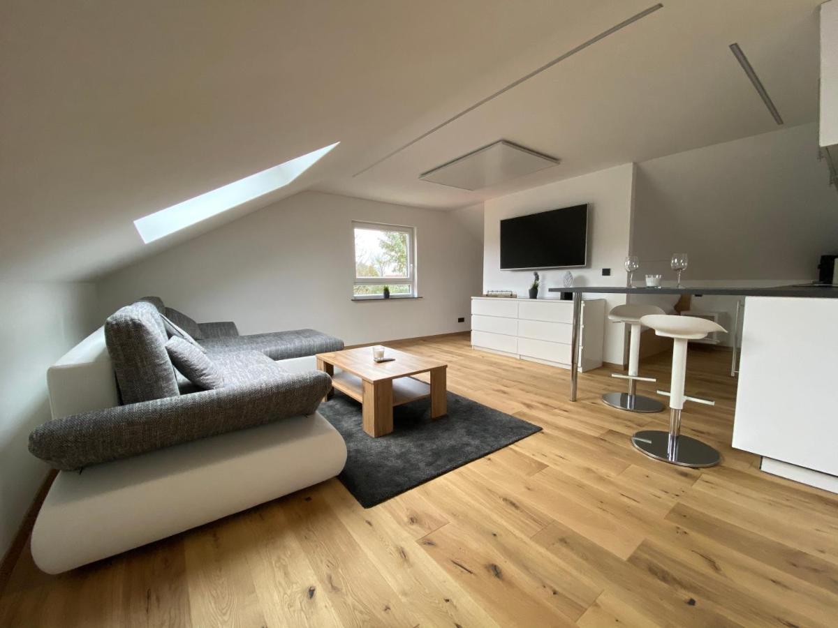 Uraha Apartments هيرتسوجيناوراخ المظهر الخارجي الصورة
